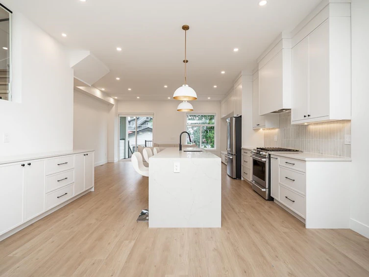2-128 N Grosvenor Avenue, Burnaby, BC, V5B 1J2 - 7