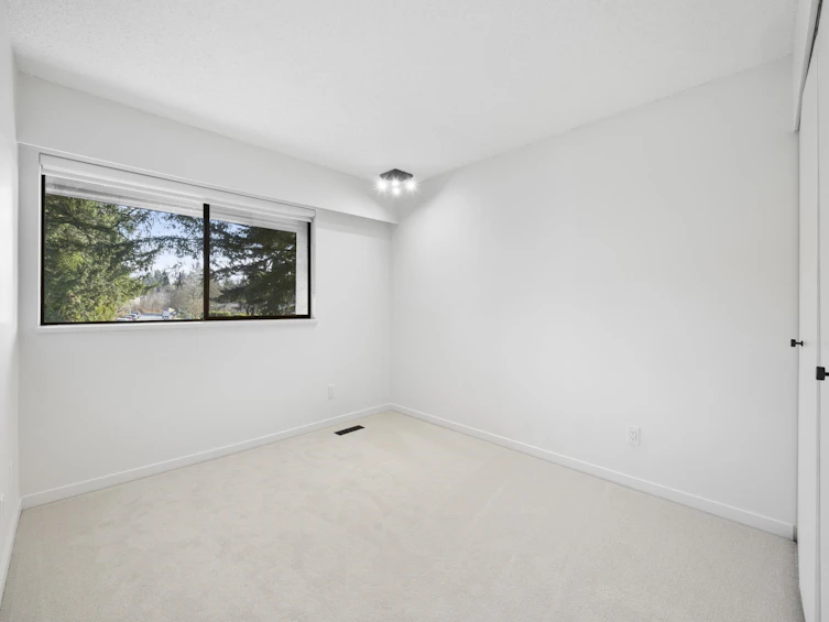 2620 Moorcroft Court, Burnaby, BC, V5B 4R2 - 29