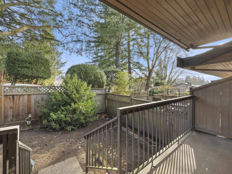 2620 Moorcroft Court, Burnaby, BC, V5B 4R2 - 3