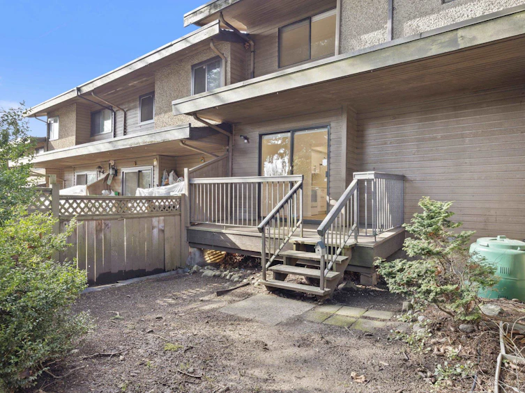 2620 Moorcroft Court, Burnaby, BC, V5B 4R2 - 2