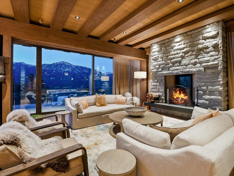 2982 High Point Drive, Whistler, BC, V8E 0L6 - 2