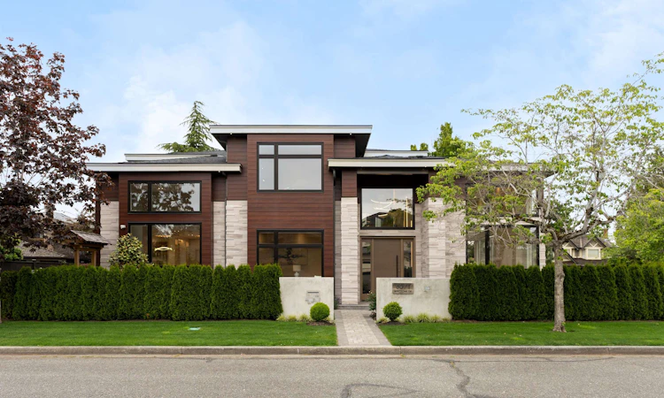 6571 Whiteoak Drive