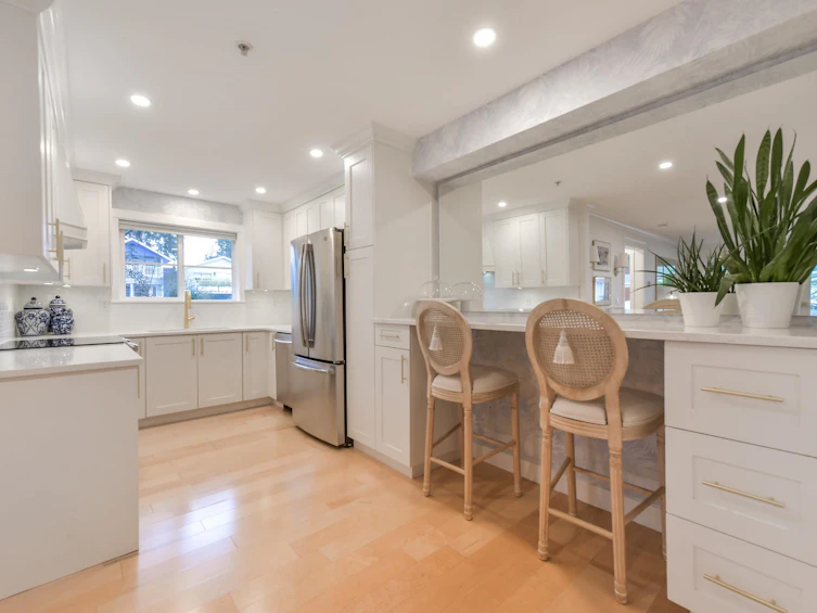 203-15621 Marine Drive, Surrey, BC, V4B 1E1 - 8