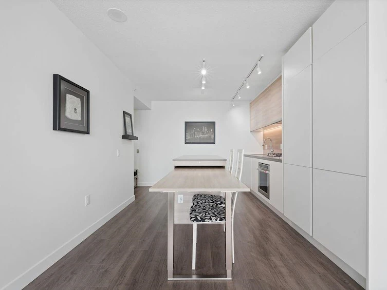 1901-988 Quayside Drive, New Westminster, BC, V3M 0L5 - 14
