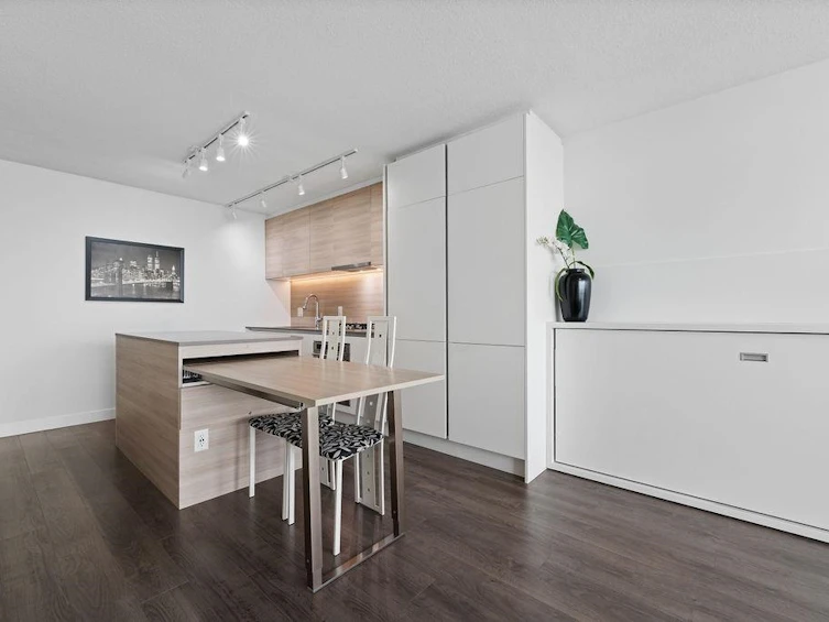 1901-988 Quayside Drive, New Westminster, BC, V3M 0L5 - 11
