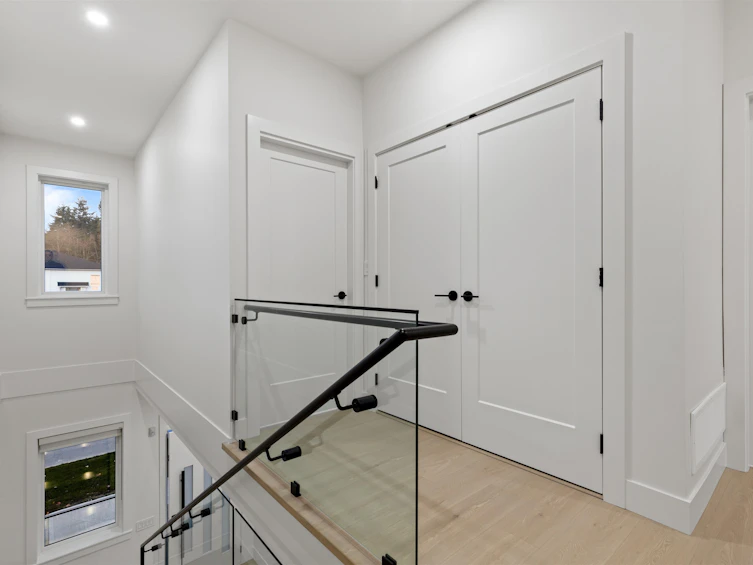 17144 1 Avenue, Surrey, BC, V3Z 9R2 - 18