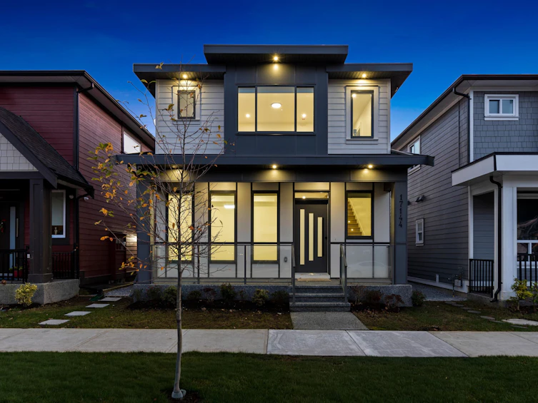 17144 1 Avenue, Surrey, BC, V3Z 9R2