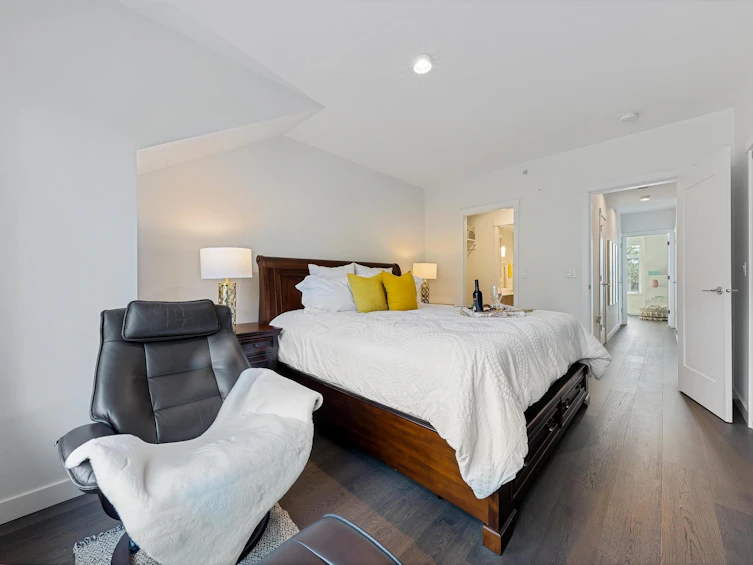 4-1960 Glenaire Drive, North Vancouver, BC, V7P 1Y1 - 9