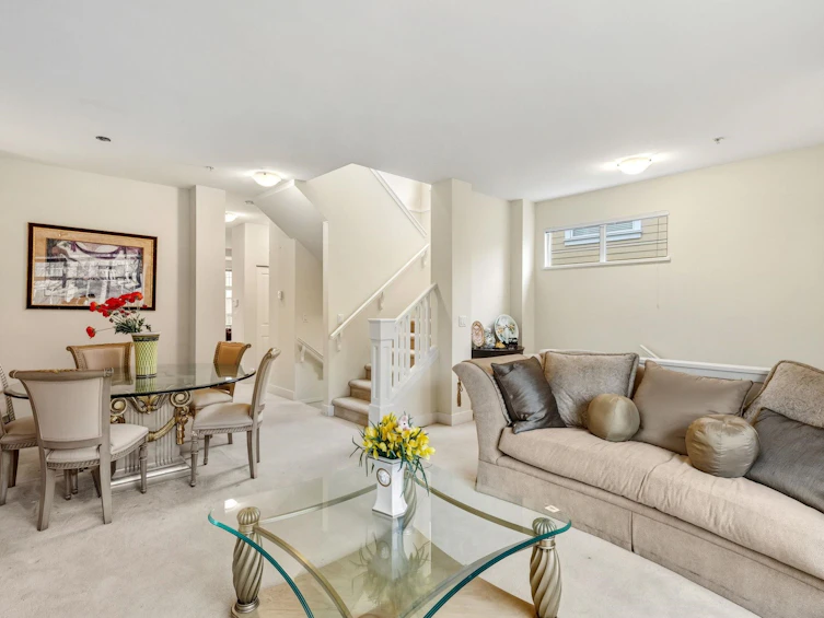 979 Westbury Walk, Vancouver, BC, V6P 6Z5 - 3