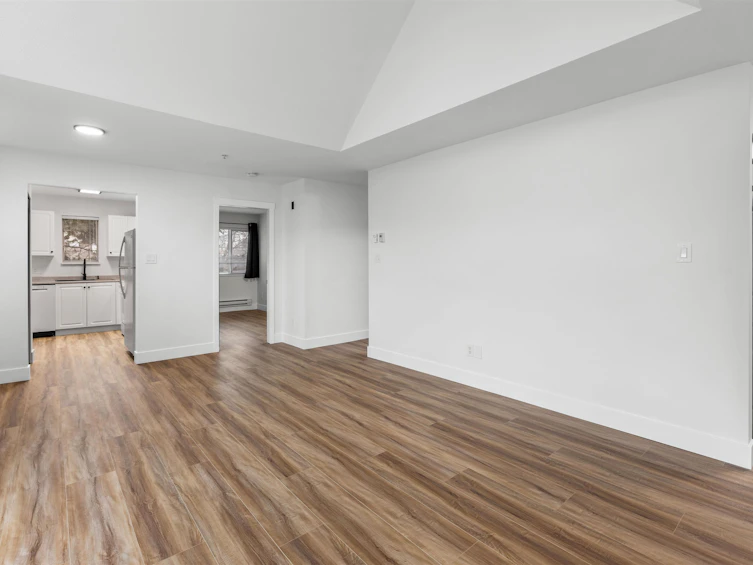 404-3638 Rae Avenue, Vancouver, BC, V5R 2P5 - 6