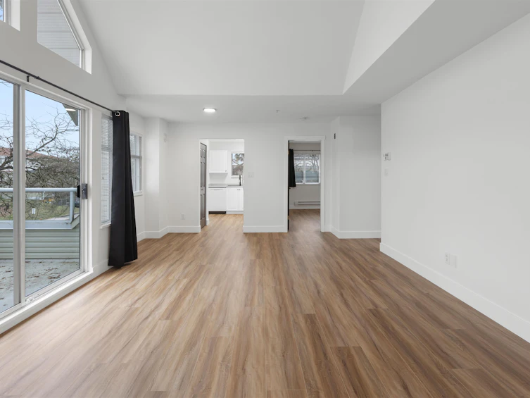 404-3638 Rae Avenue, Vancouver, BC, V5R 2P5 - 5