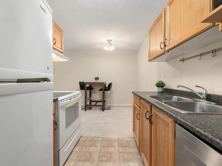 303-8600 Ackroyd Road, Richmond, BC, V6X 3G1 - 10
