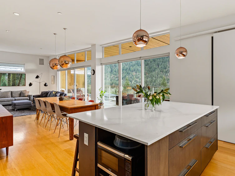 38555 Sky Pilot Drive, Squamish, BC, V8B 0T6