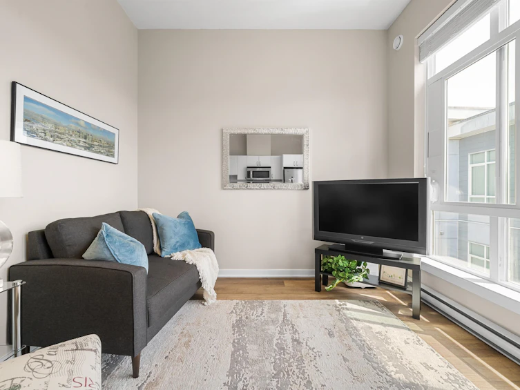 513-13728 108 Avenue, Surrey, BC, V3T 0G2 - 2