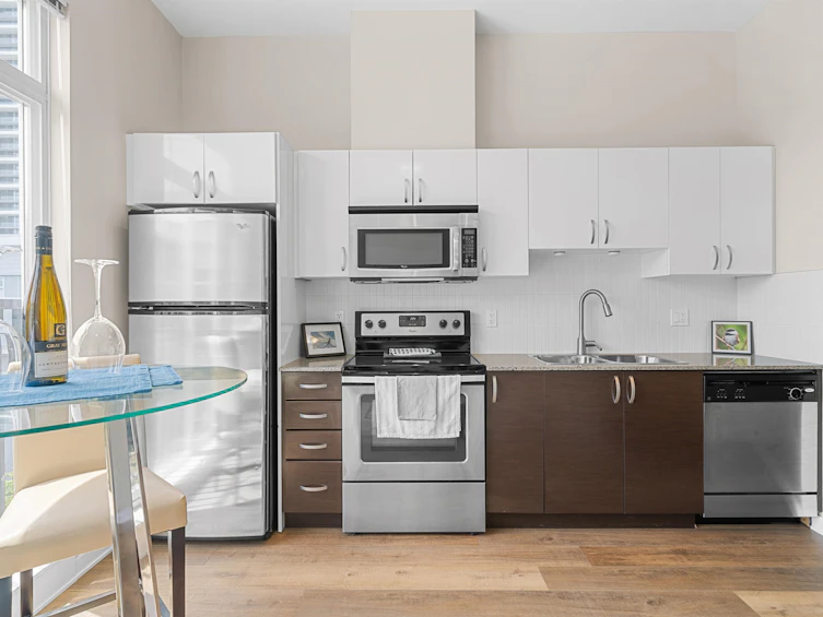 513-13728 108 Avenue, Surrey, BC, V3T 0G2 - 3