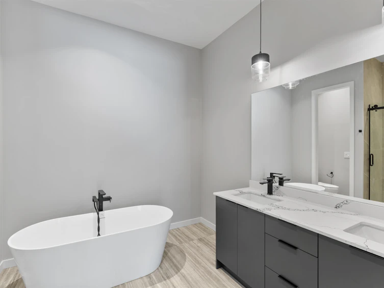 41717 Government Road, Squamish, BC, V0N 1H0 - 39