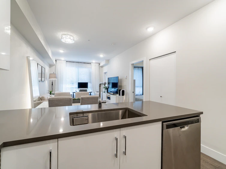 317-15351 101 Avenue, Surrey, BC, V3R 0G2 - 17