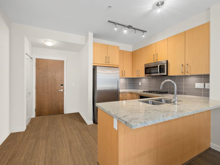 304-139 W 22nd Street, North Vancouver, BC, V7M 0B5 - 10