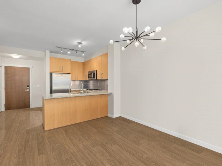 304-139 W 22nd Street, North Vancouver, BC, V7M 0B5 - 9