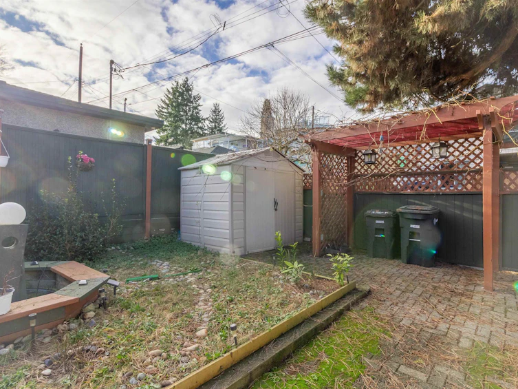 111 N Fell Avenue, Burnaby, BC, V5B 1L3 - 37