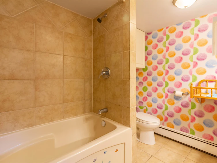 111 N Fell Avenue, Burnaby, BC, V5B 1L3 - 29