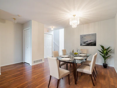 6-659 Douglas Street - 5