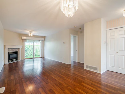 6-659 Douglas Street - 4