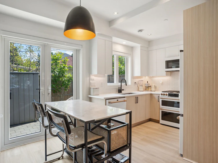 5018 Nanaimo Street, Vancouver, BC, V5P 4J1 - 9