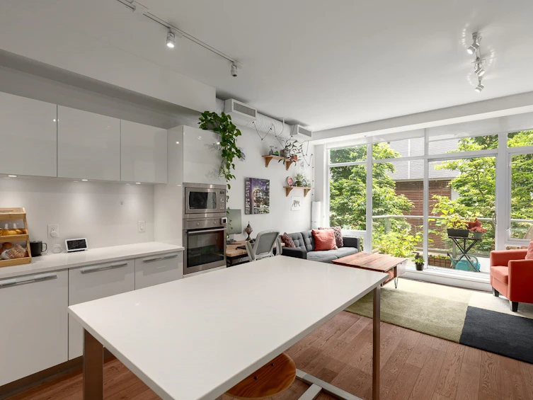 227-108 E 1st Avenue, Vancouver, BC, V5T 0E3 - 7