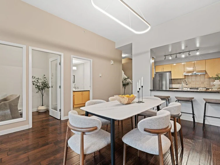 123 Aquarius Mews, Vancouver, BC, V6Z 2Z1 - 16
