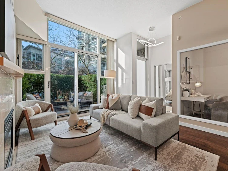 123 Aquarius Mews, Vancouver, BC, V6Z 2Z1 - 11