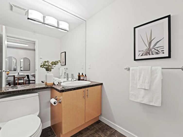 123 Aquarius Mews, Vancouver, BC, V6Z 2Z1 - 22