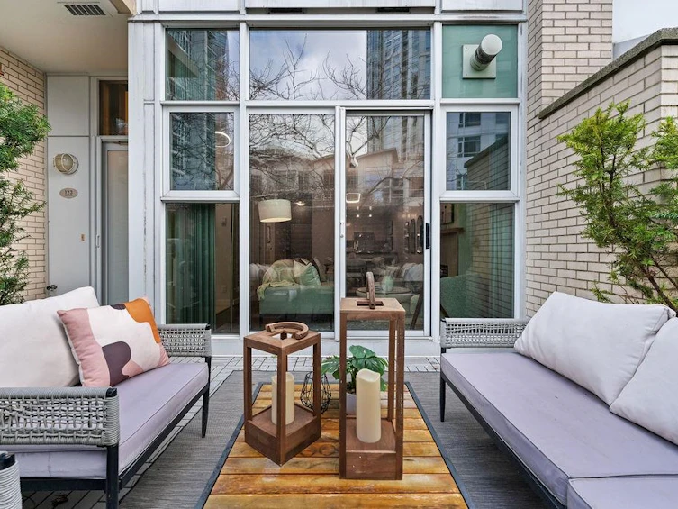 123 Aquarius Mews, Vancouver, BC, V6Z 2Z1 - 5