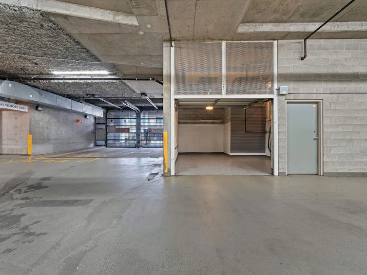 123 Aquarius Mews, Vancouver, BC, V6Z 2Z1 - 35