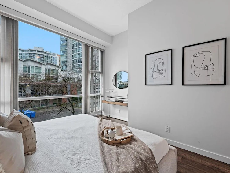 123 Aquarius Mews, Vancouver, BC, V6Z 2Z1 - 31