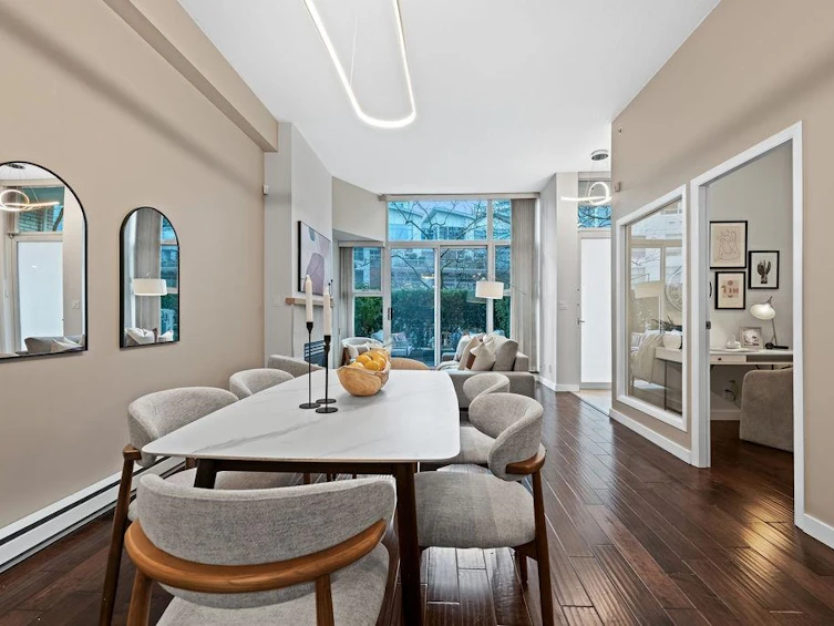 123 Aquarius Mews, Vancouver, BC, V6Z 2Z1 - 14