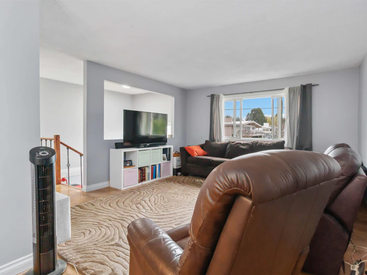 8702 Broadway Street, Chilliwack, BC, V2P 5V6 - 9