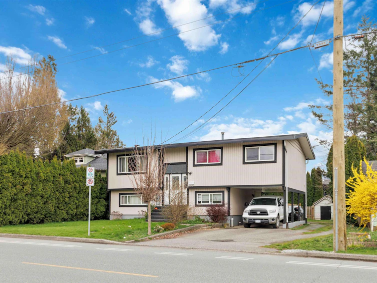 8702 Broadway Street, Chilliwack, BC, V2P 5V6 - 5