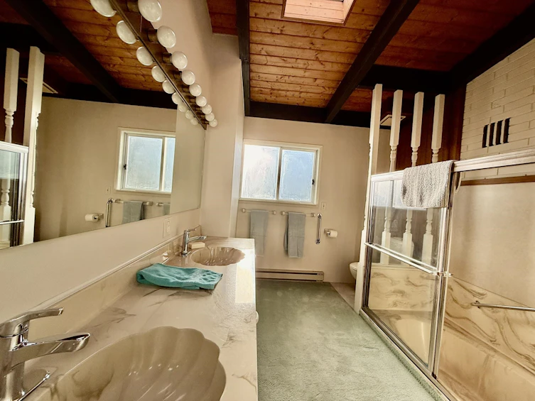 7077 Dale Road, Halfmoon Bay, BC, V7Z 0N2 - 11