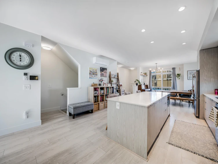 82-2075 Oak Meadows Drive, Surrey, BC, V3Z 1J6 - 7