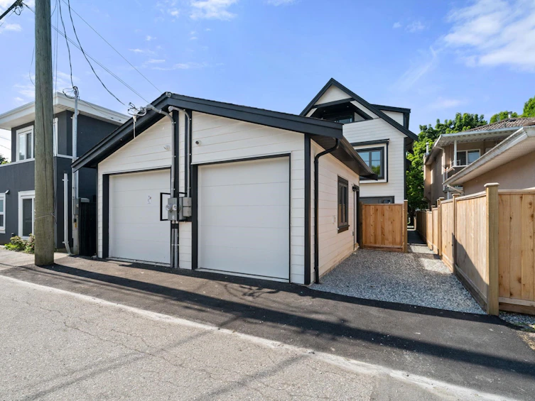 1-3425 Archimedes Street, Vancouver, BC, V5R 4W4 - 2
