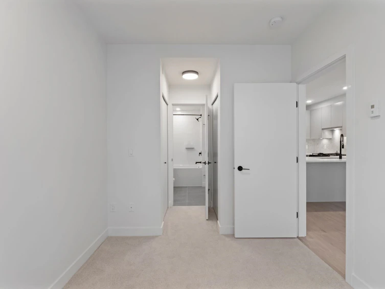418-13258 105 Avenue, Surrey, BC, V3T 1Z2 - 18