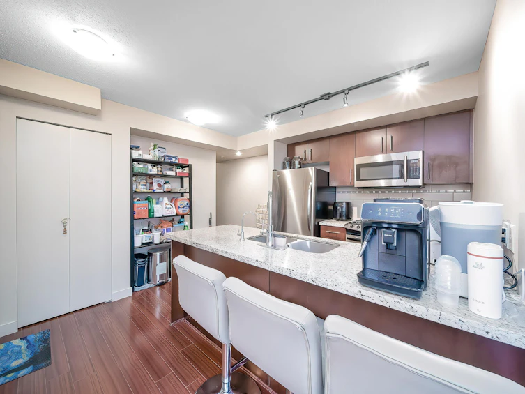 1101-8288 Lansdowne Road, Richmond, BC, V6X 0B2 - 8