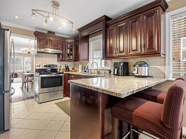 5453 Norfolk Street, Burnaby, BC, V5G 1G3 - 5