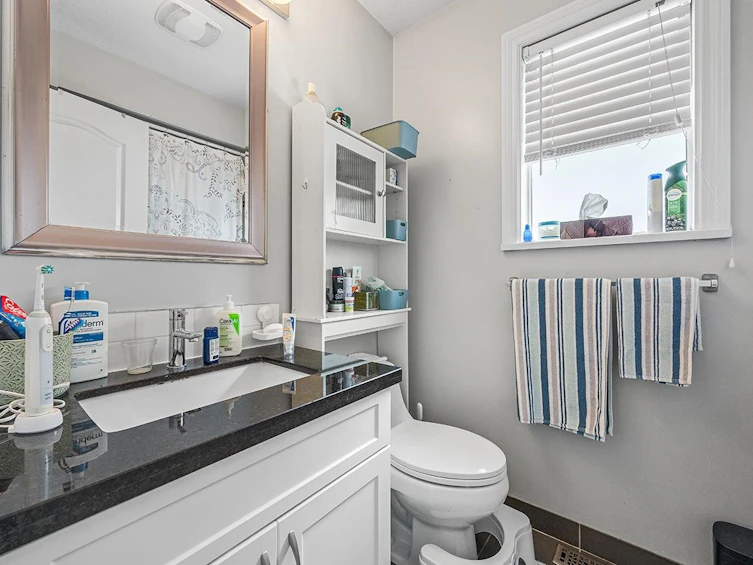 5453 Norfolk Street, Burnaby, BC, V5G 1G3 - 9