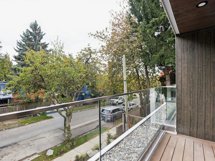 2-7 E 23rd Avenue, Vancouver, BC, V5V 1W8 - 16