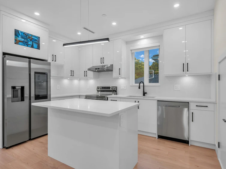 3-3090 Vanness Avenue, Vancouver, BC, V5R 5A1 - 5