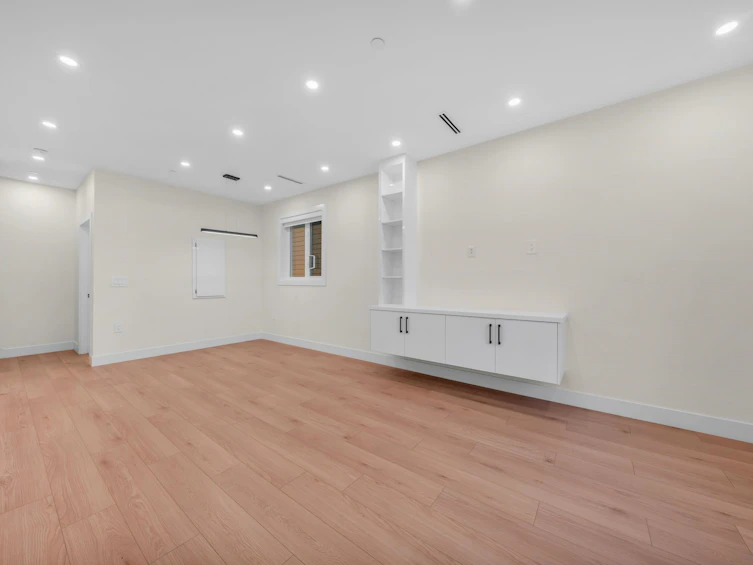3-3090 Vanness Avenue, Vancouver, BC, V5R 5A1 - 10