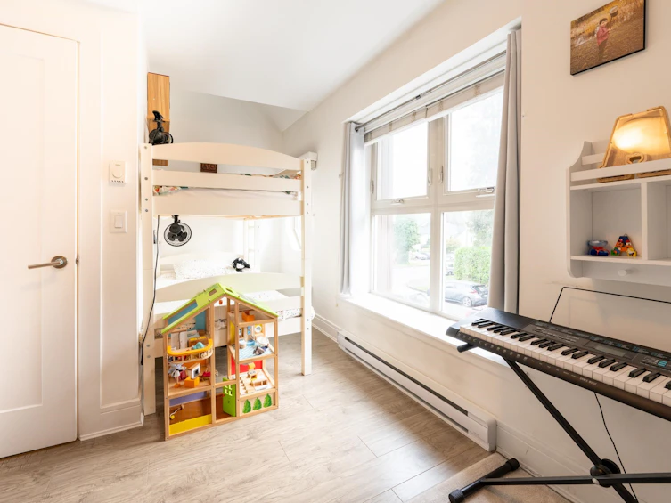 1187 E 19th Avenue, Vancouver, BC, V5V 1K9 - 21