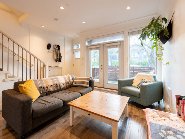 1187 E 19th Avenue, Vancouver, BC, V5V 1K9 - 4